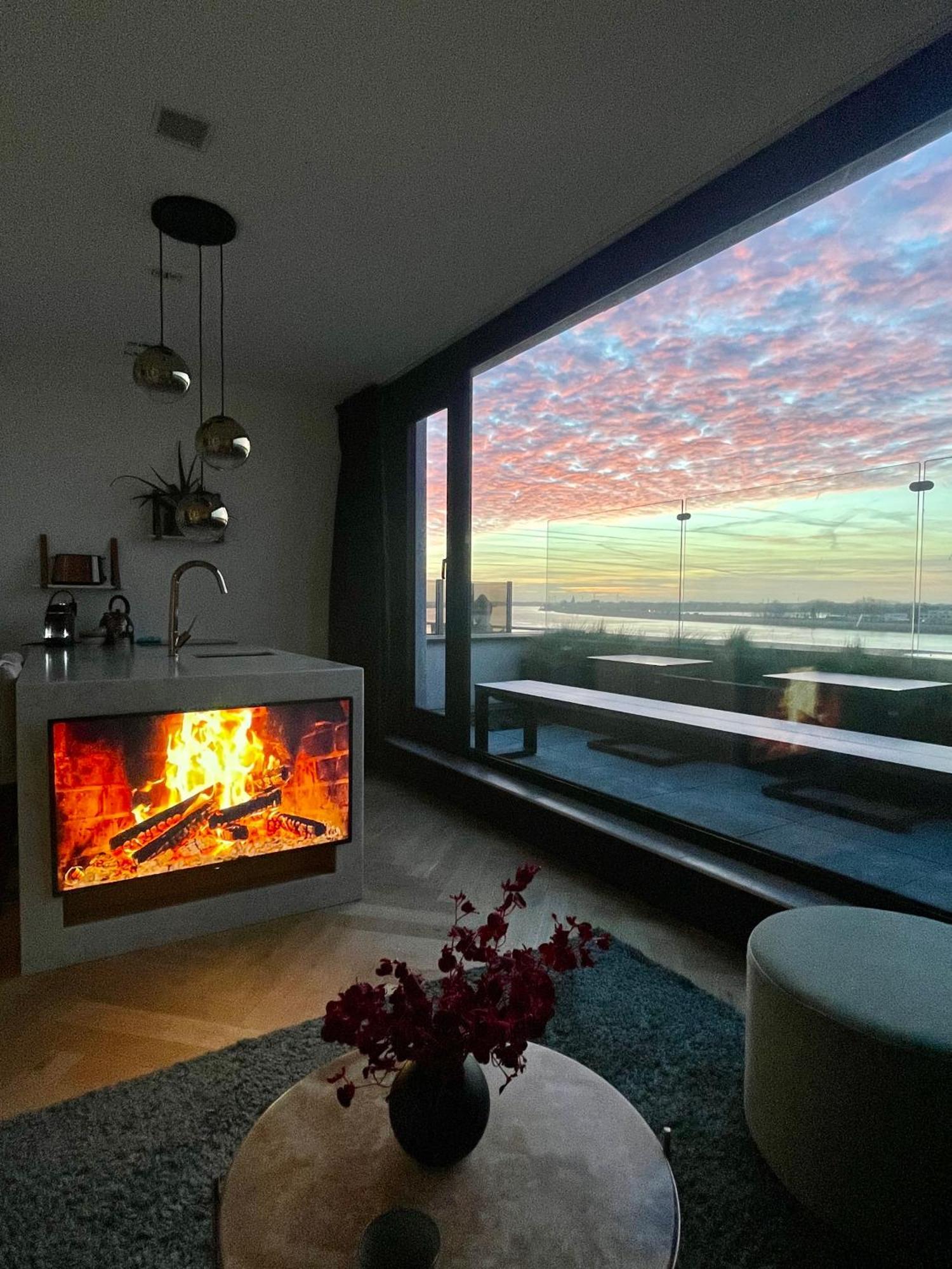 Kaai11 - Lofts & Suites With A View Antwerpen Bagian luar foto