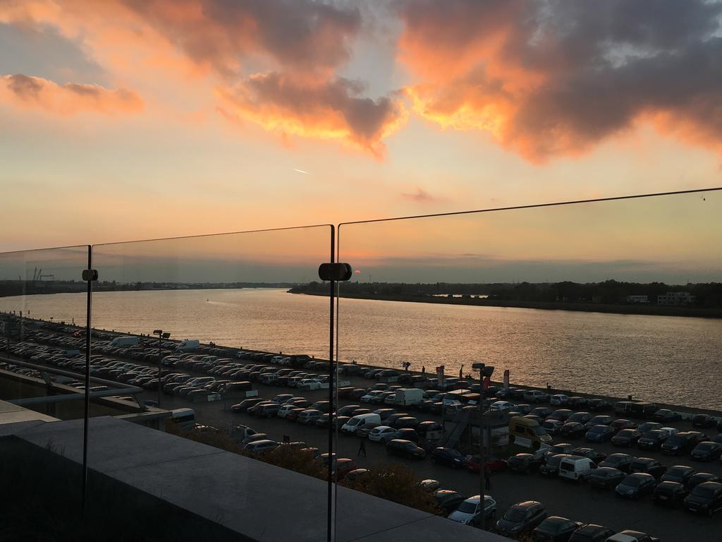 Kaai11 - Lofts & Suites With A View Antwerpen Bagian luar foto